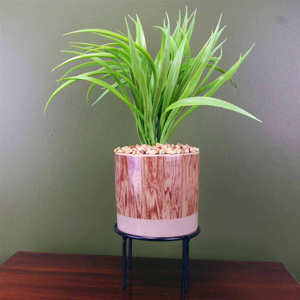 Leaf 35cm Artificial Grass Plant in Contemporary Ceramic Planter with Metal Stand – Home Decor, Brown & Green