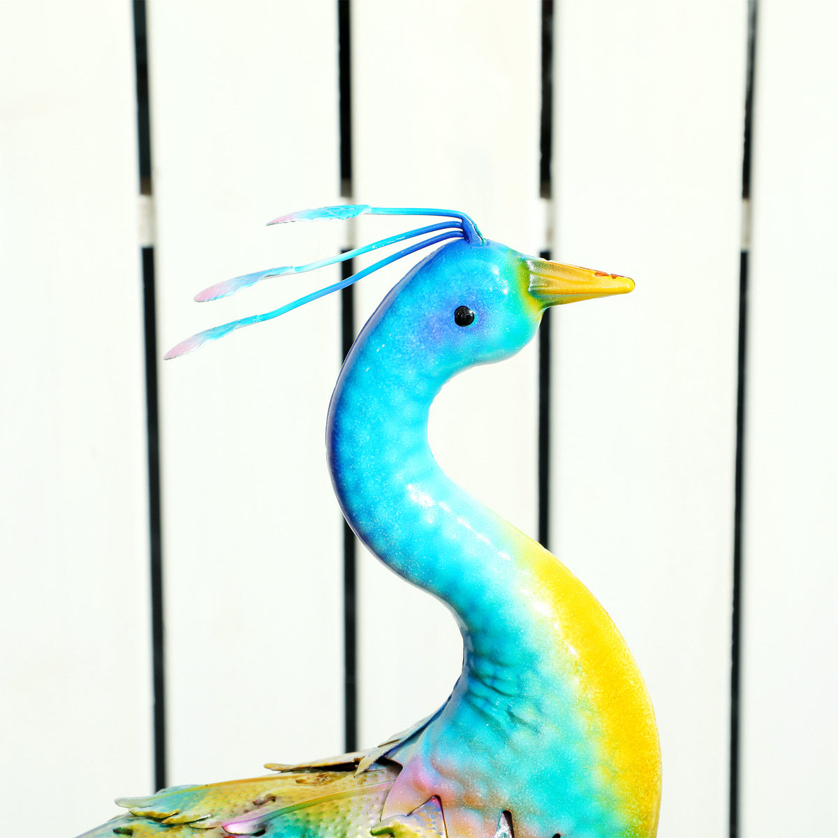 Outsunny Peacock Garden Statue with Ground Stakes – Fade-Resistant Metal Garden Ornament, Multi-Colour
