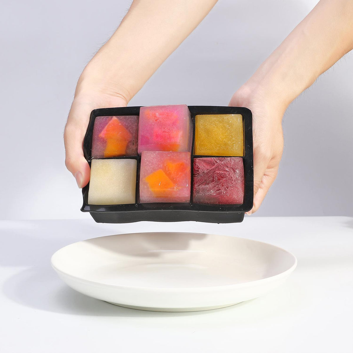 Vinsani 2 Pack Silicone Ice Cube Trays with Removable Lids – Easy-Release Round & Square Ice Moulds, Black