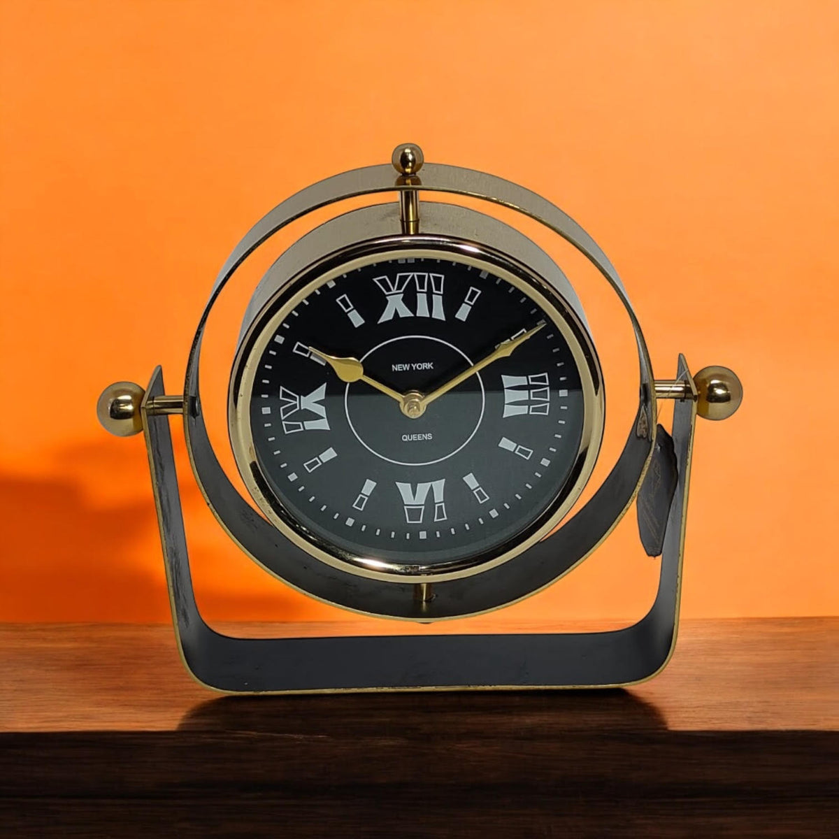 Black Mantel Clock with Silent Sweep Movement – Elegant Tabletop Timepiece, Quiet Operation