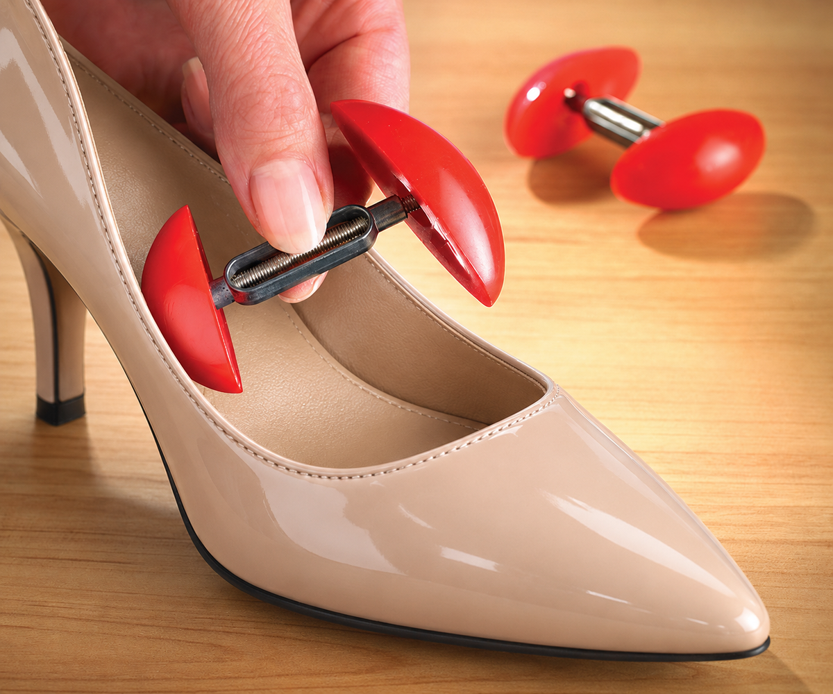 Avilo Width Shoe Stretchers, Adjustable 7–10.2 cm – Pair, One Size