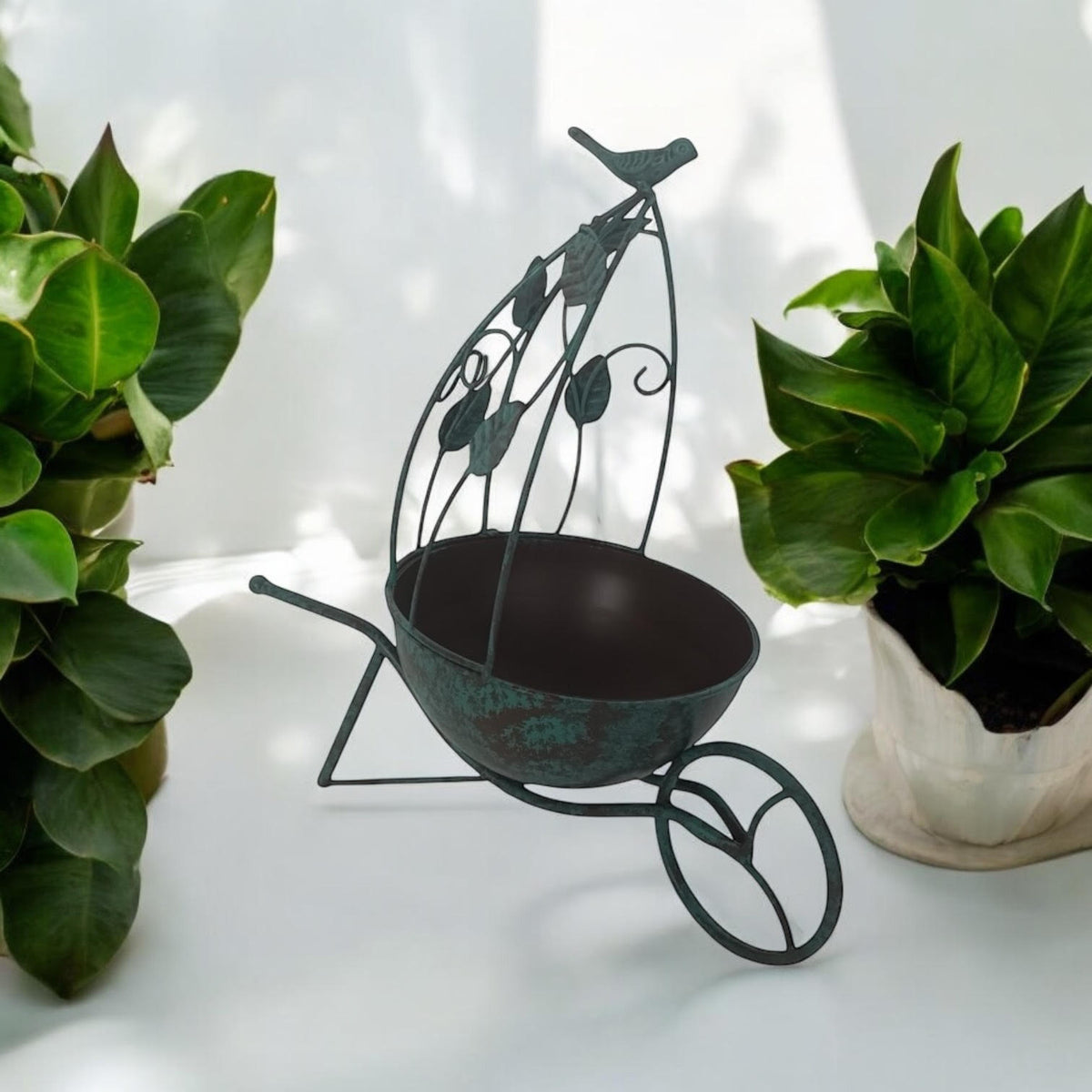 36cm Rust-Resistant Metal Garden Planter