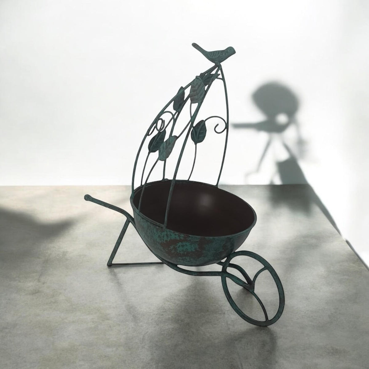 36cm Rust-Resistant Metal Garden Planter