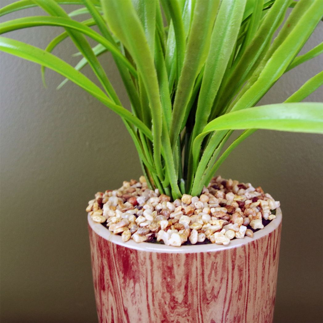 Leaf 35cm Artificial Grass Plant in Contemporary Ceramic Planter with Metal Stand – Home Decor, Brown & Green