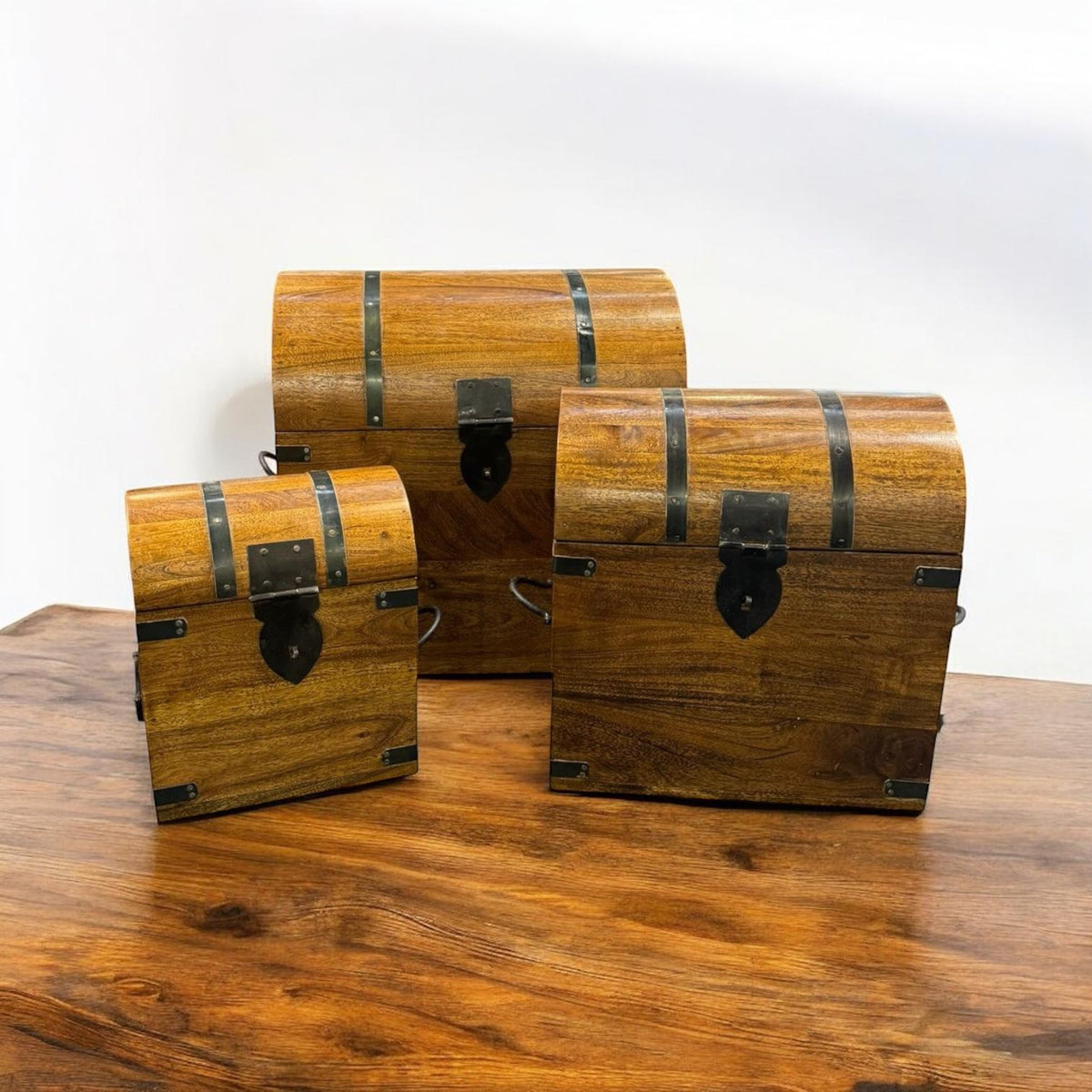 Set of 3 Nesting Wooden Storage Chests with Space-Saving Design – Toys, Crafts and Keepsakes
