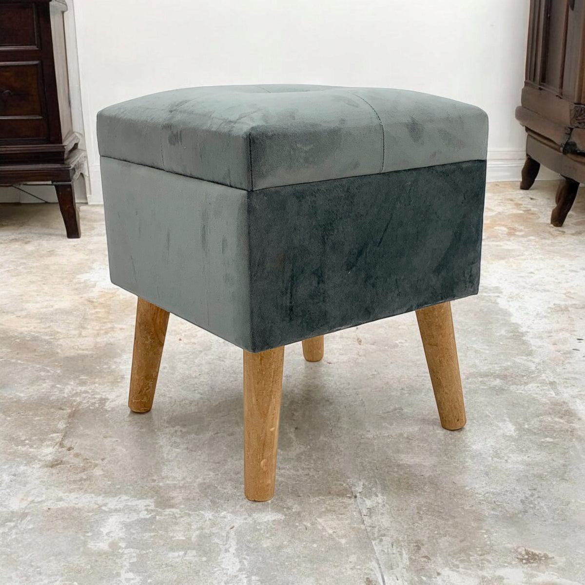 AcaciaHome Square Velvet Ottoman Footstool with Lift-Up Storage – Medium-Firm Foam Seat, Grey