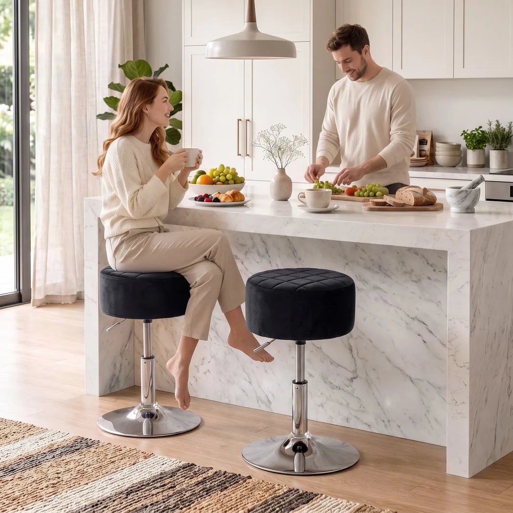 HOMCOM Adjustable Swivel Bar Stool with Velvet-Feel Padded Seat and Round Base – Kitchen Breakfast Stool, Black