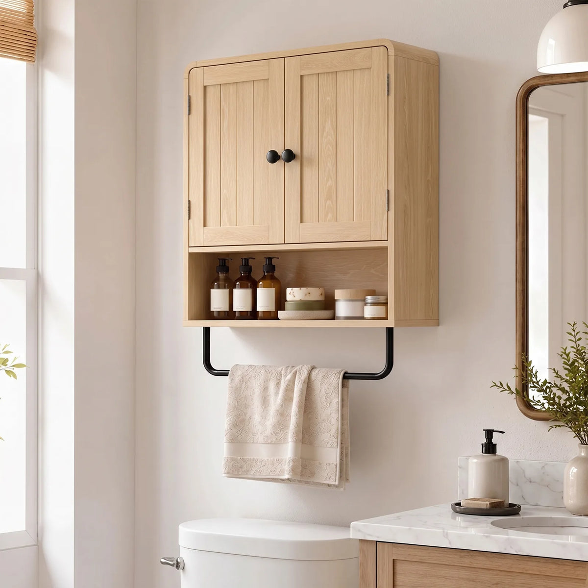 HOMCOM Wall-Mounted Bathroom Cabinet with 2 Doors, Open Shelf and Towel Rail – Bathroom Storage, Oak