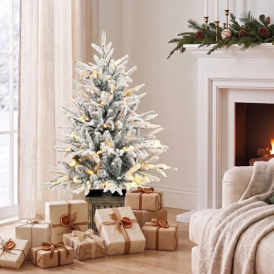 HOMCOM 90cm Pre-Lit Flocked Tabletop Christmas Tree – 70 Warm White LEDs, 488 Tips, Battery Operated