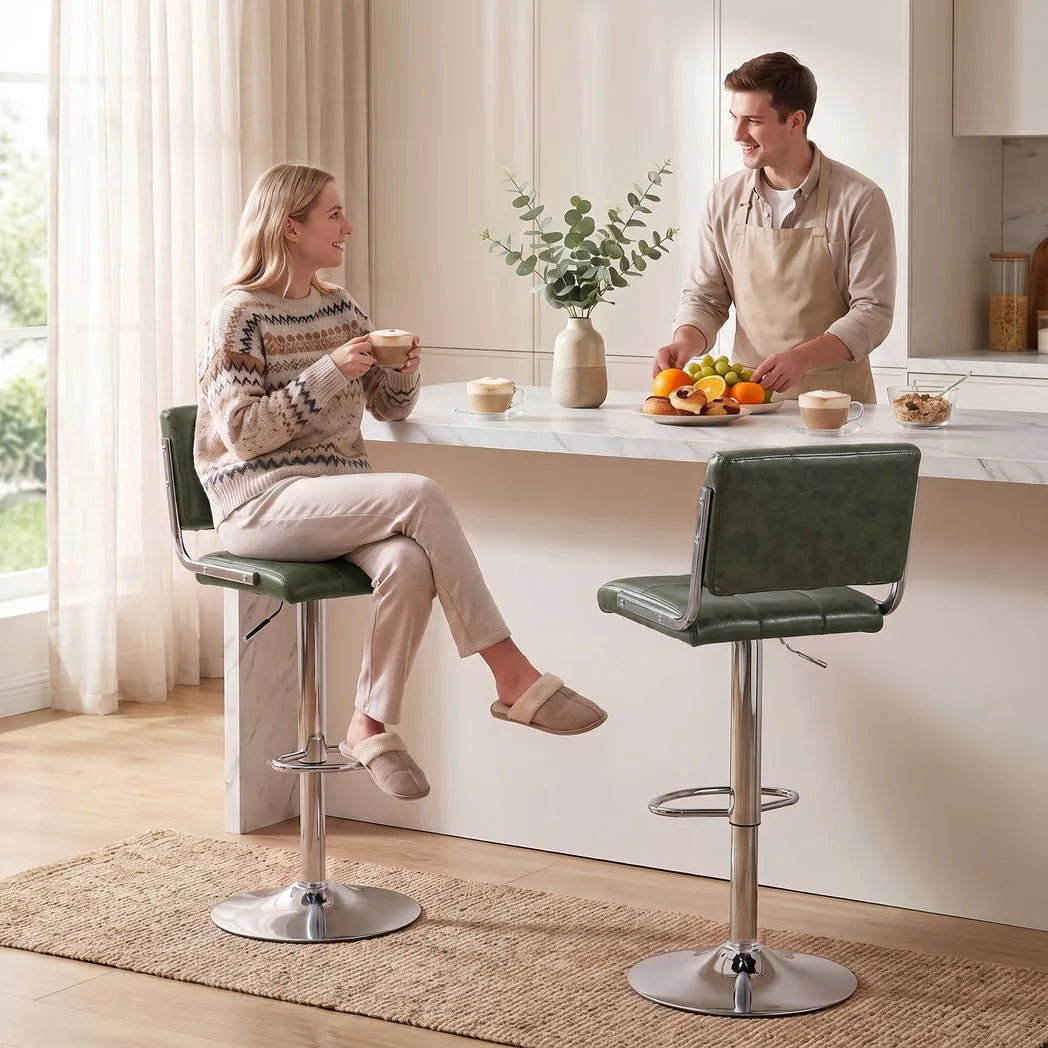 HOMCOM Set of 2 Swivel Bar Stools, Adjustable Height PU Leather – Kitchen Breakfast Bar Seating, Green