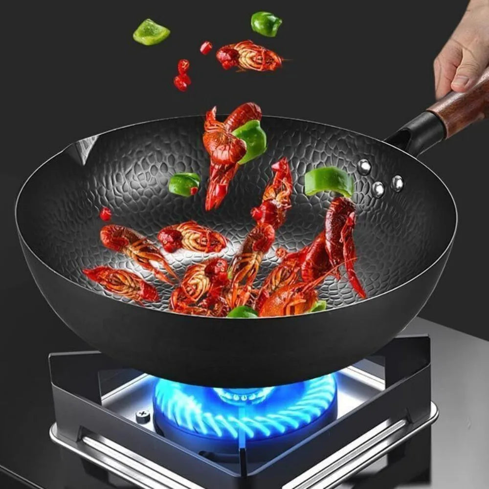 32cm Pure Iron Wok with Wooden Lid – Uncoated Cast Iron Stir-Fry Pan for Gas and Induction Hobs