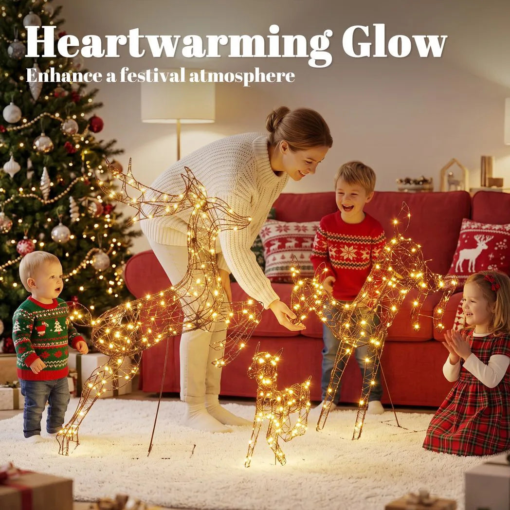 Outsunny Light-Up Deer Family – Set of 3