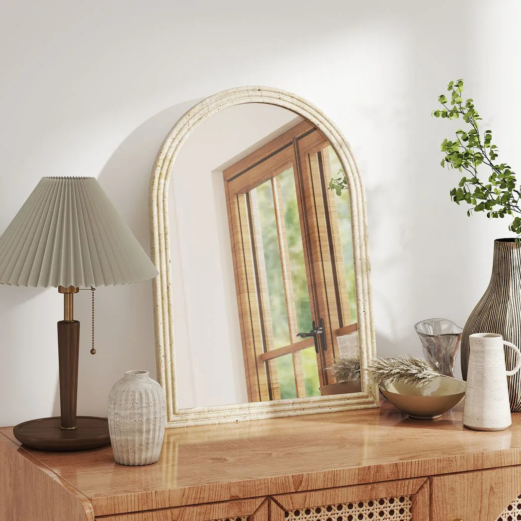 HOMCOM Arched Wall Mirror with Grooved Edge & Hooks, Wall-Mounted Mirror