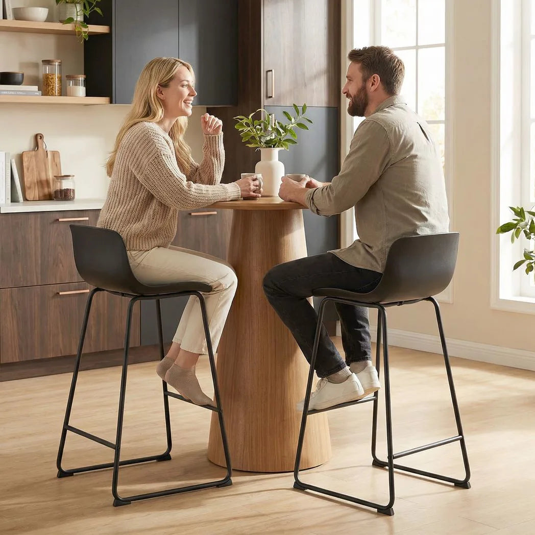 HOMCOM Set of 2 Modern PU Leather Bar Stools with Metal Frame & Footrest – Breakfast Bar Kitchen Chairs, Black