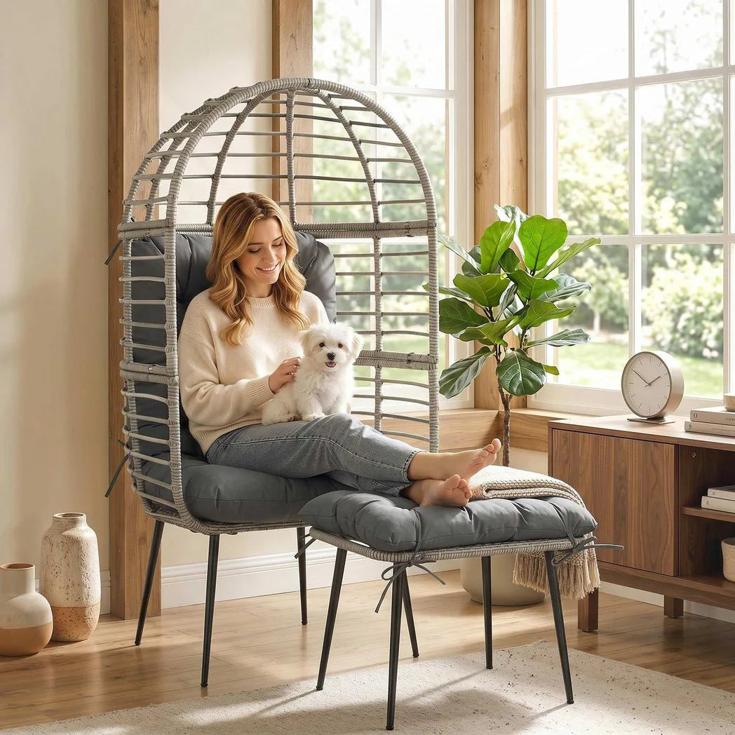 Outsunny Garden Egg Chair with Footstool, PE Rattan Indoor Outdoor Lounge Set with Thick Cushions – Light Grey