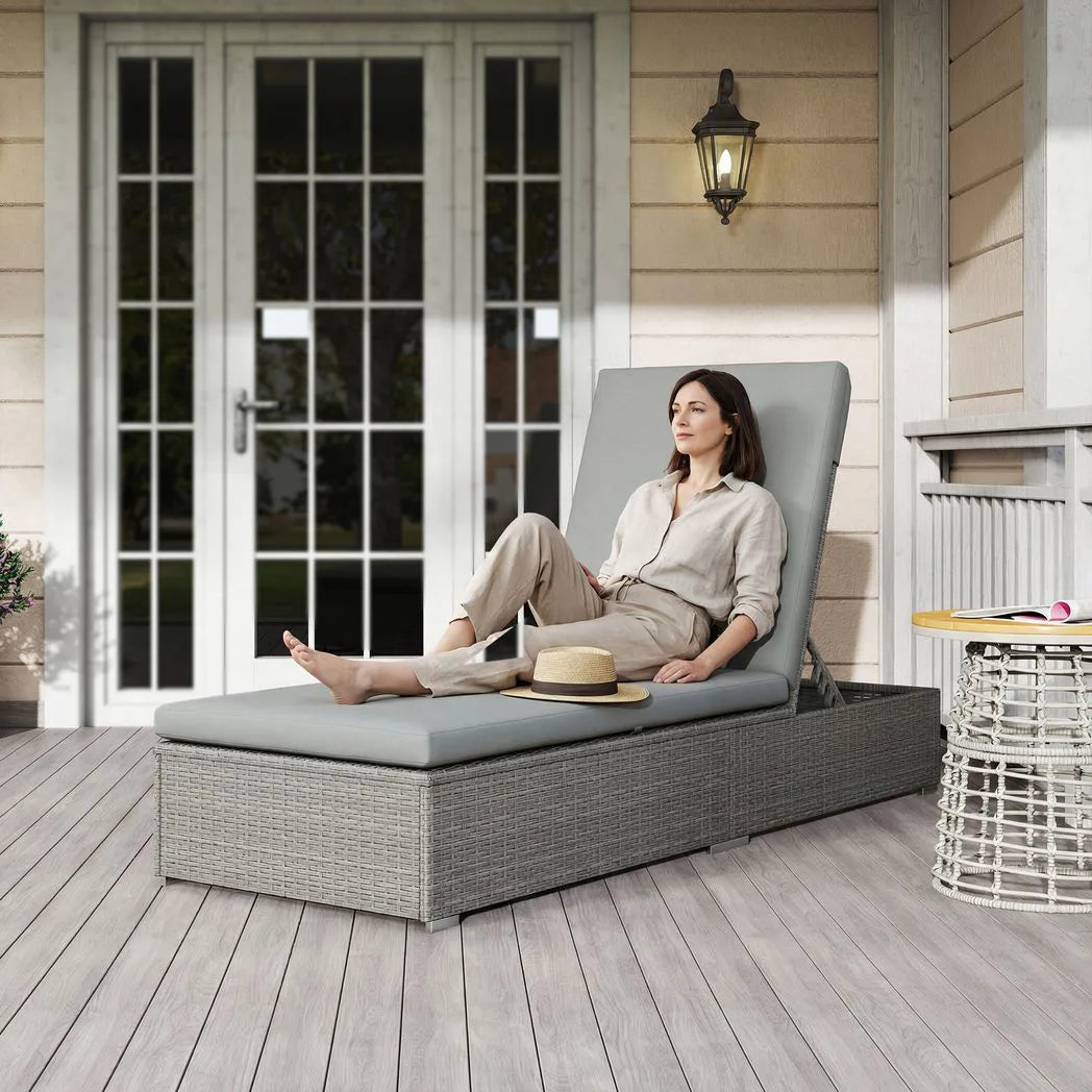 Outsunny Rattan Sun Lounger with Cushion – Five-Position Reclining Garden Lounger Bed, Light Grey