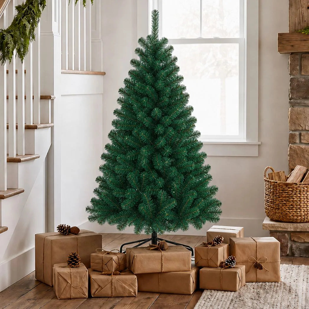 HOMCOM 5ft Hinged Artificial Fir Christmas Tree with 420 Branch Tips and Foldable Steel Stand, Green