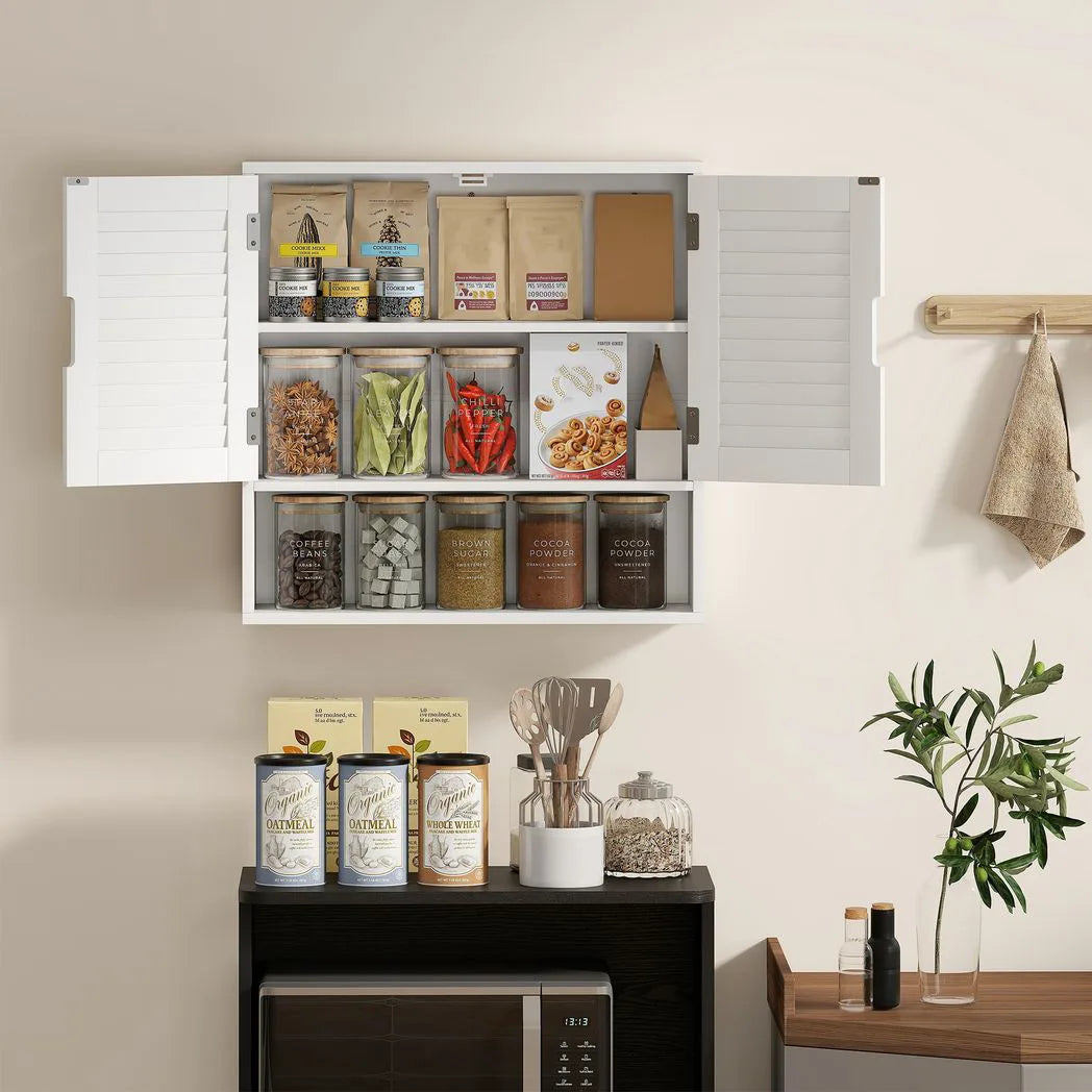 HOMCOM Wall Mounted Bathroom Cabinet with Adjustable Shelves – 60 cm Louvred Door Storage, White