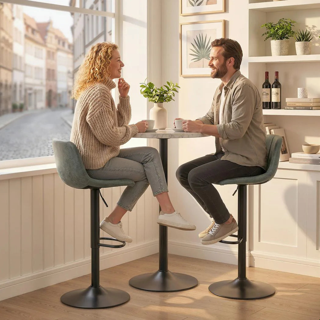 HOMCOM Set of 2 Swivel Bar Stools with Footrest – Adjustable Height Kitchen Island Stools, Green