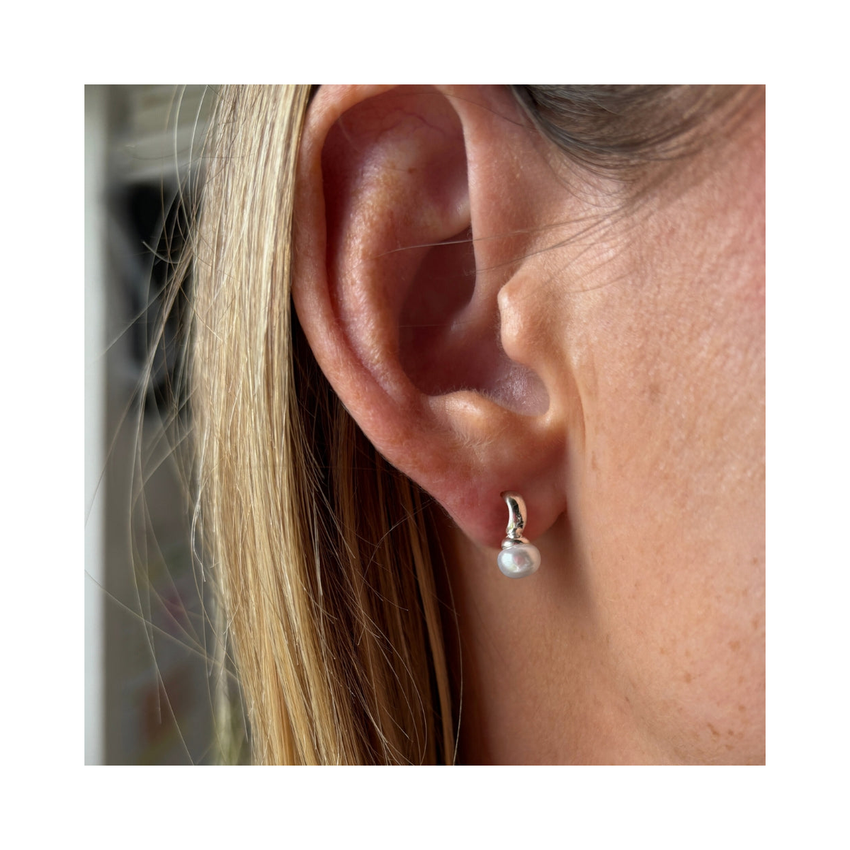 Aye Do Gifts Hoop Pearl Stud Earrings in Silver – Stainless Steel Gift for Women, Letter Box Friendly