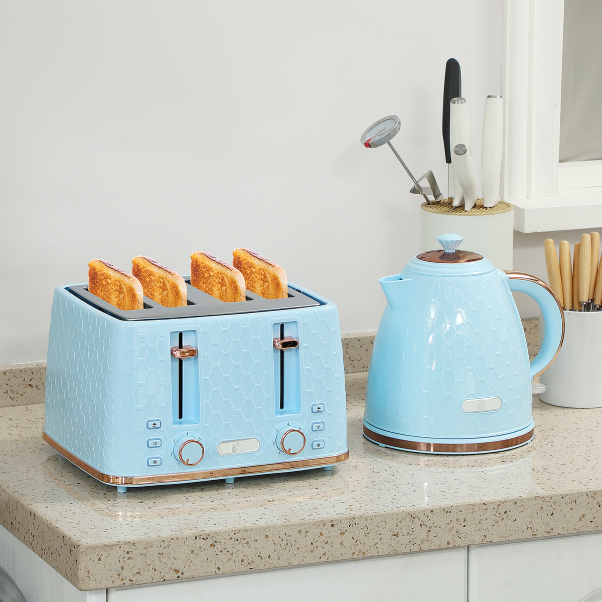 Kettle and 4-Slice Toaster Set with 1.7L Fast Boil Kettle & 7 Browning Levels – Honeycomb Design, Light Blue