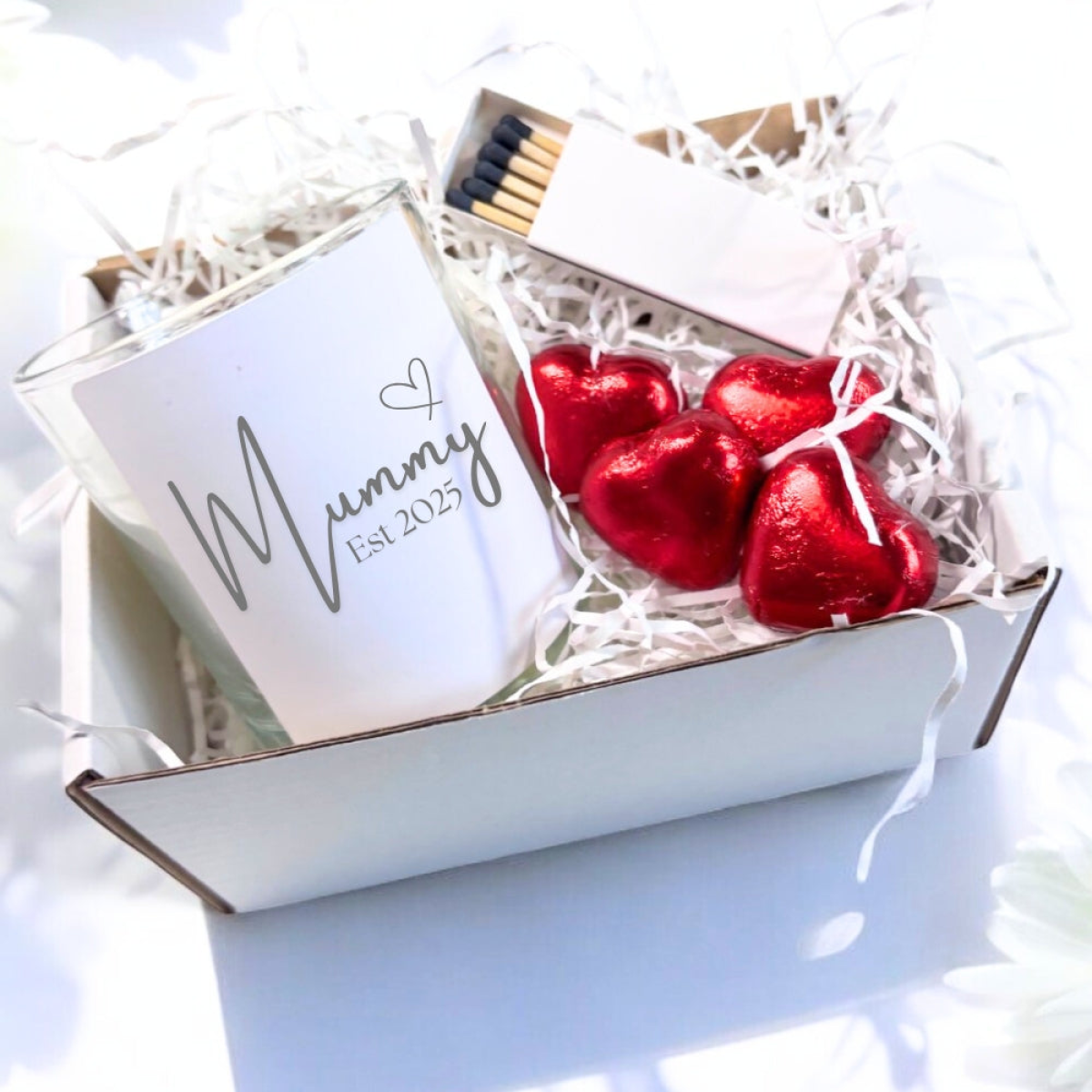 Aye Do Gifts Mummy Est. 2025 Scented Candle Gift Set with Chocolate Hearts & Matches – New Mum Keepsake