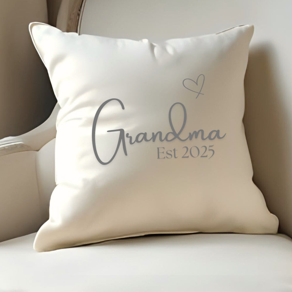 'Grandma Est 2025' Cushion – Gift for Grandma