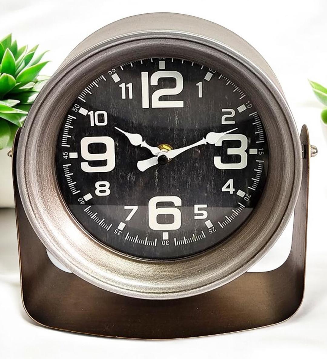 Elegant Silent Sweep Mantel Clock with Easy-to-Read Face – Quiet Tabletop Timepiece for Living Room & Bedroom
