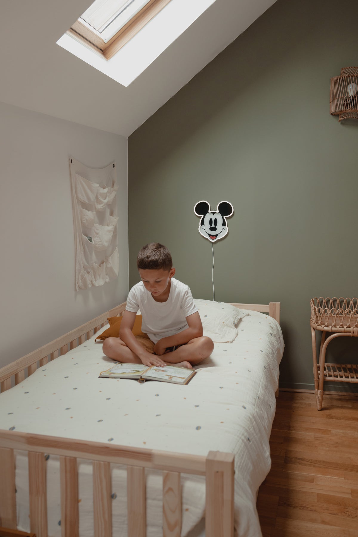 YELLOWPOP Disney Mickey Face LED Neon Sign – White Glow USB Licensed Wall Light with Acrylic Backing