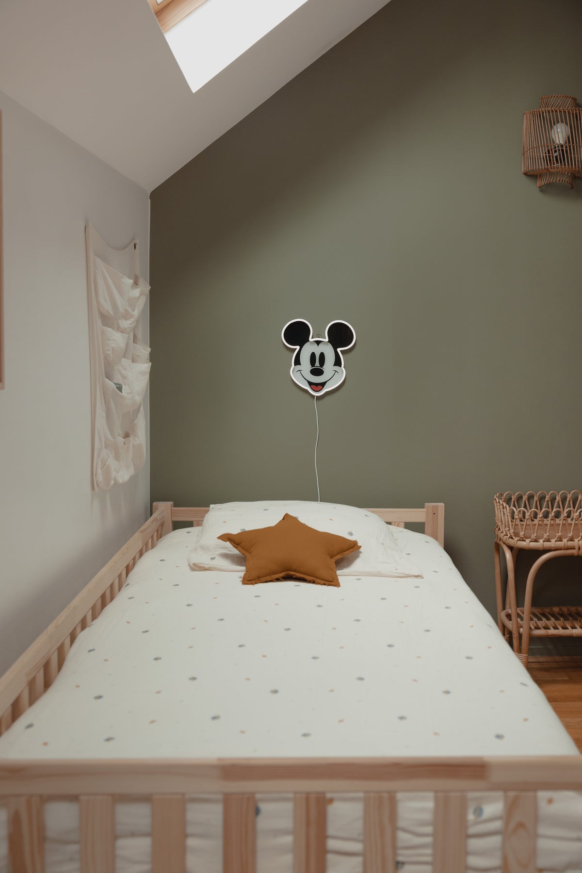 YELLOWPOP Disney Mickey Face LED Neon Sign – White Glow USB Licensed Wall Light with Acrylic Backing