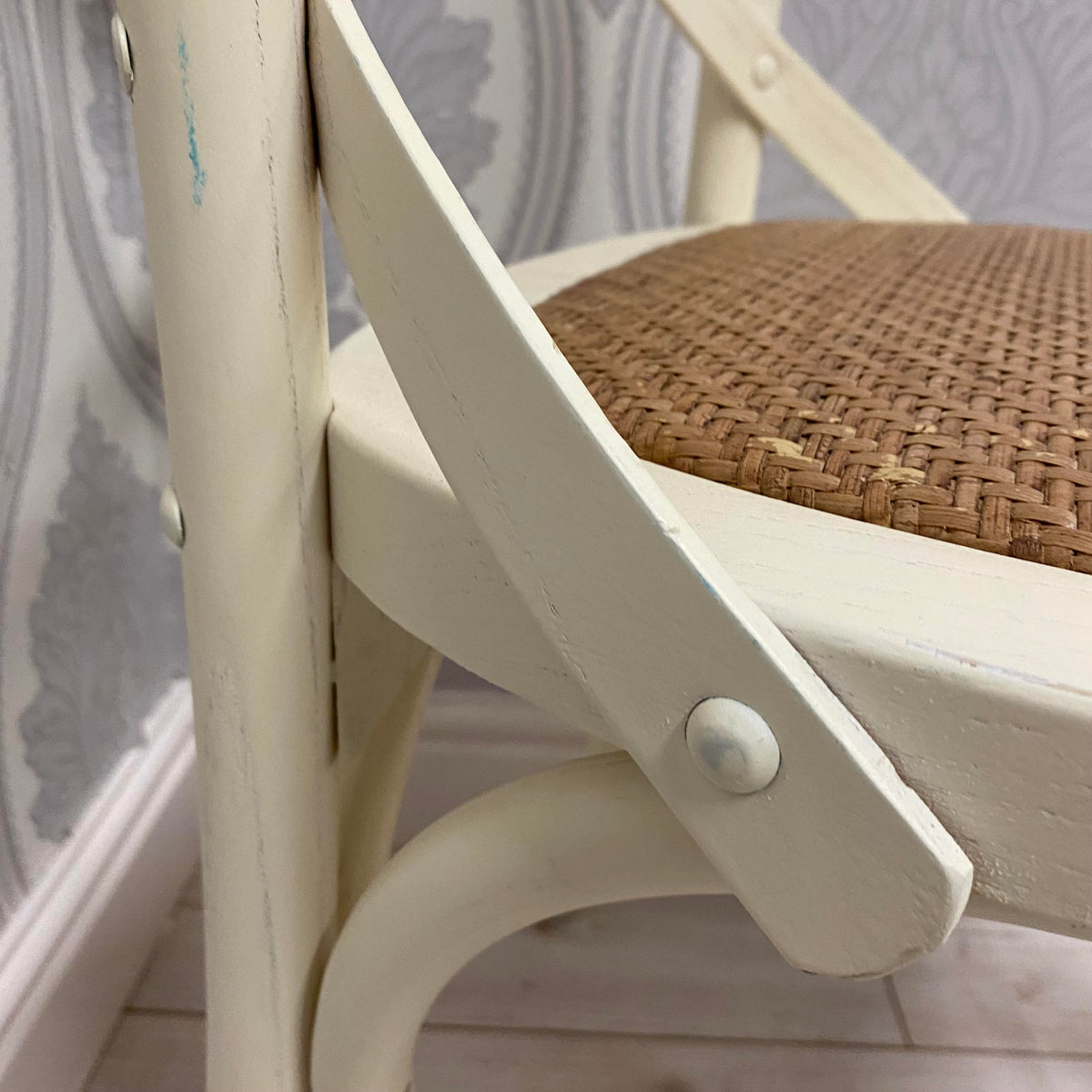 AcaciaHome Oak Cross Back Café Chair with Rattan Seat – Hand-Finished Dining Seating, Cream