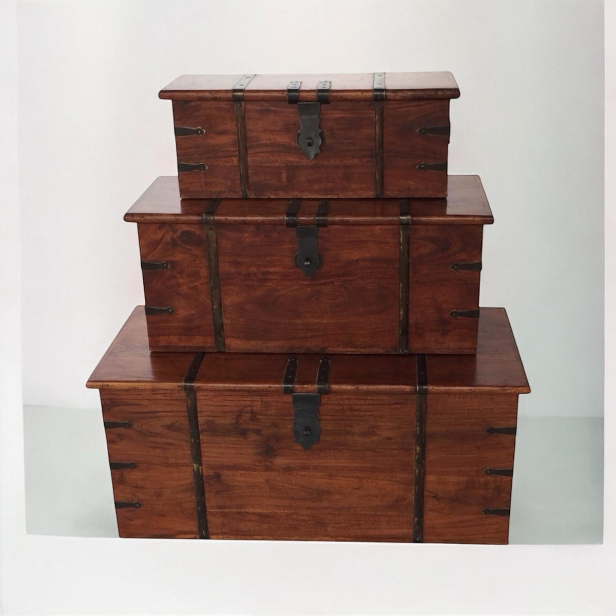 Rustic Solid Acacia Wooden Storage Chests, Set of 3 – Vintage Handles, Blanket Box or Coffee Table, Deep Brown