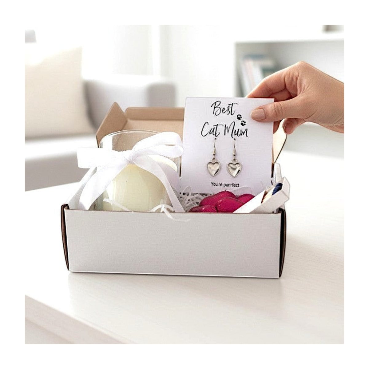 Aye Do Gifts Small Best Cat Mum Hamper with Heart Earrings, Candle & Chocolates – Gift for Cat Lovers
