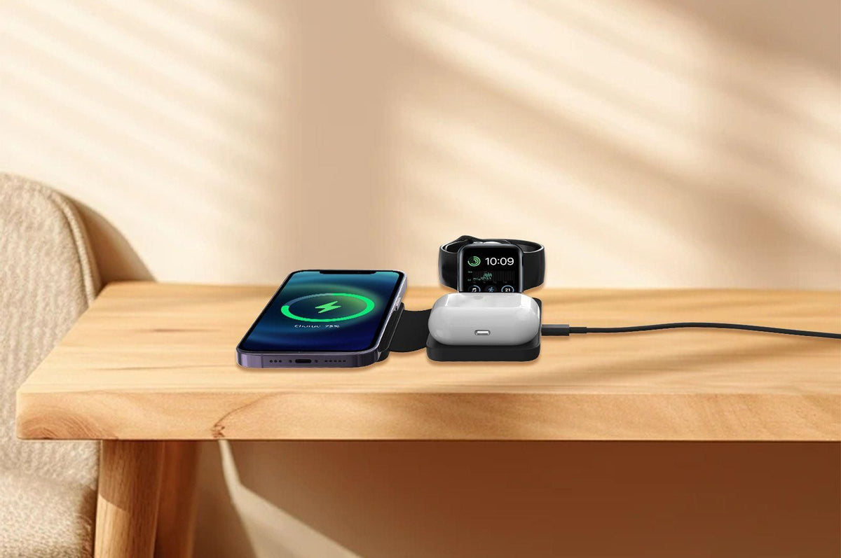 WYEFLUX 3-in-1 Magnetic Foldable Wireless Charging Pad – Travel Charger for Phone, Earbuds & Watch, Black