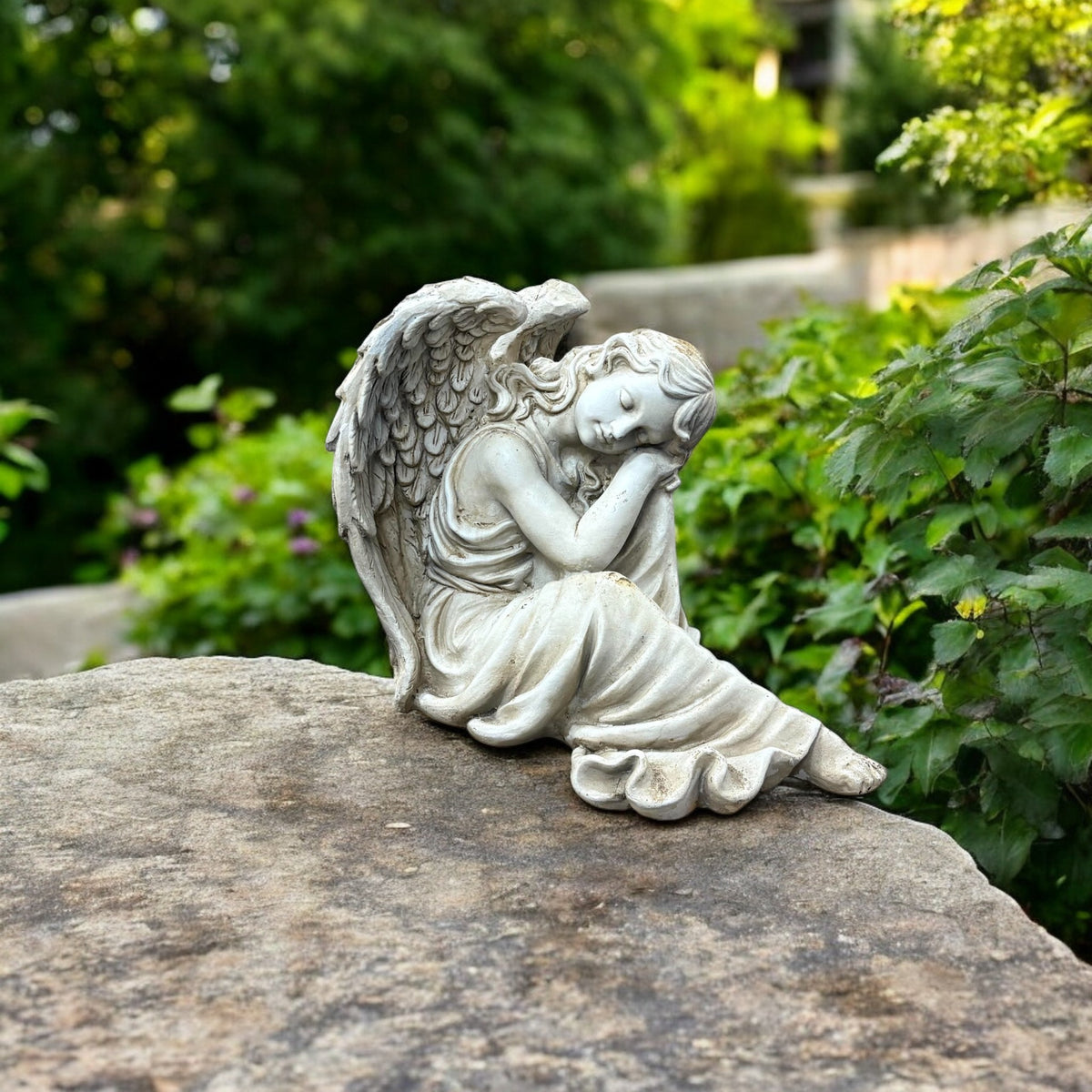 Graceful Angel Statue with Detailed Wings – Indoor & Outdoor Home, Garden or Memorial Ornament, 38cm