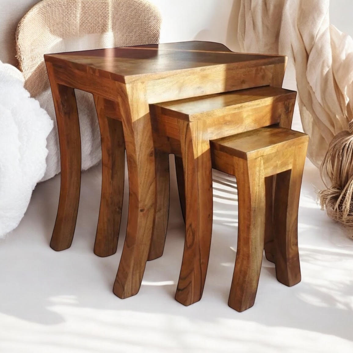 AcaciaHome Set of 3 Solid Wood Nesting Tables – Space-Saving Side Tables, Natural Finish