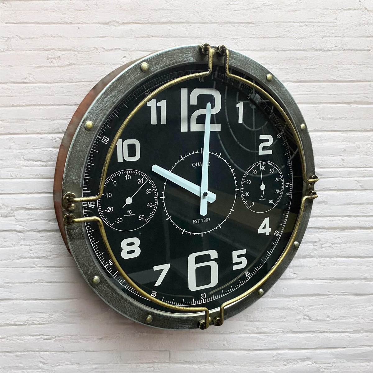 London 40cm Globe Wall Clock – Black & Silver Metal, Quartz Movement