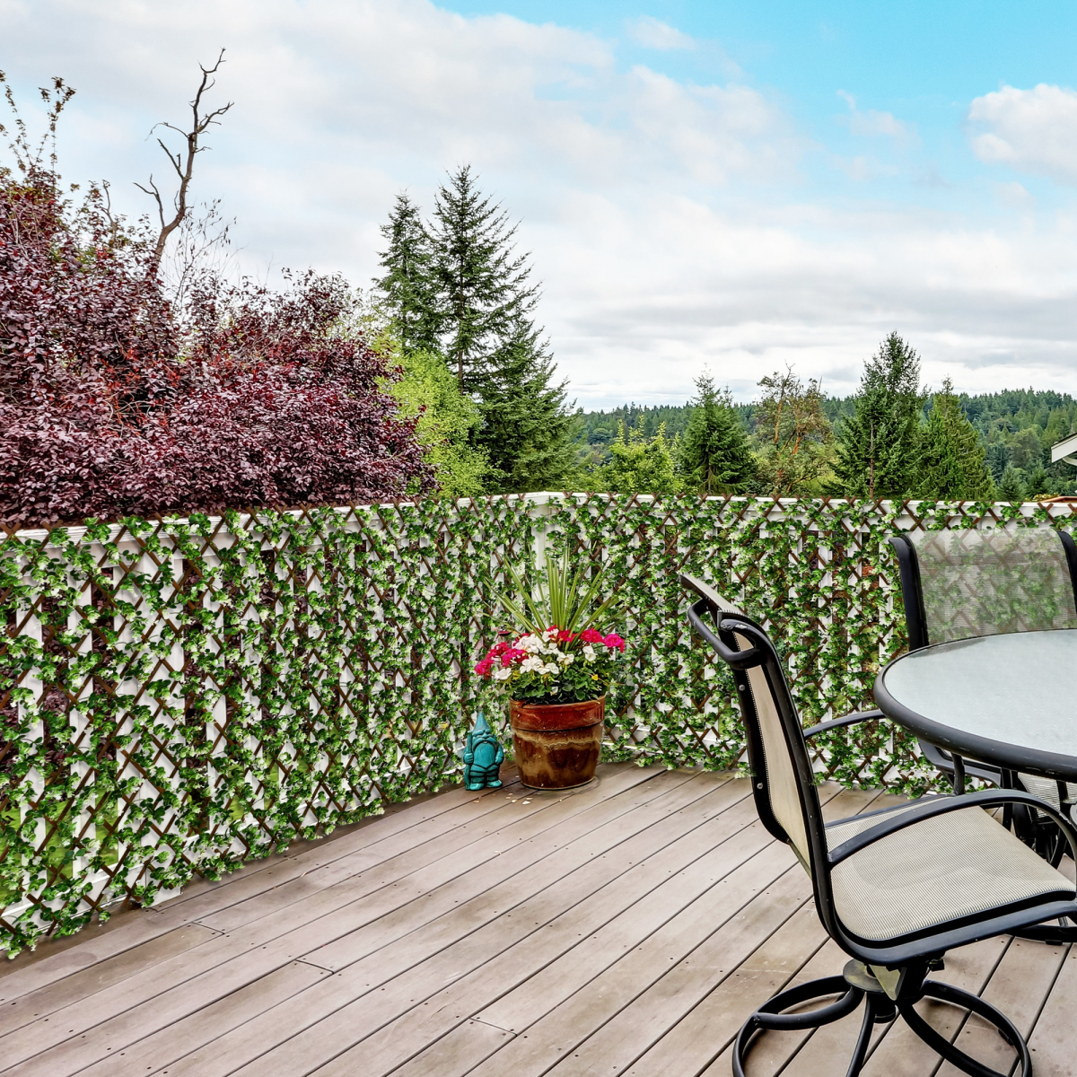 Outsunny 2-Piece Artificial Eucalyptus Hedge Trellis Screen, 4m², 2 x 1m Panels – Garden Privacy, Green