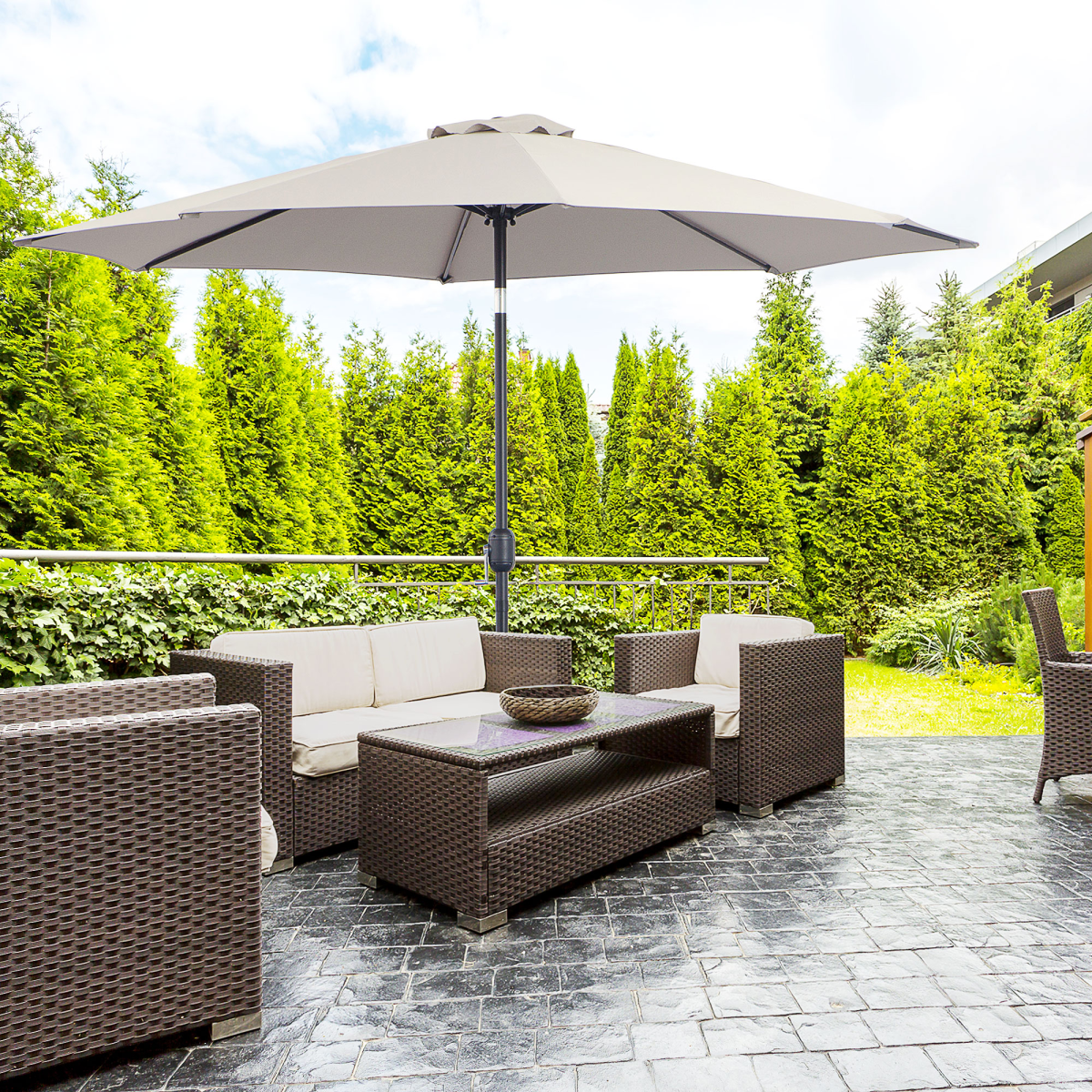 Outsunny 3m Tilt & Crank Patio Parasol with 2.95m Canopy & Steel Frame – Garden Sun Shade, Light Grey