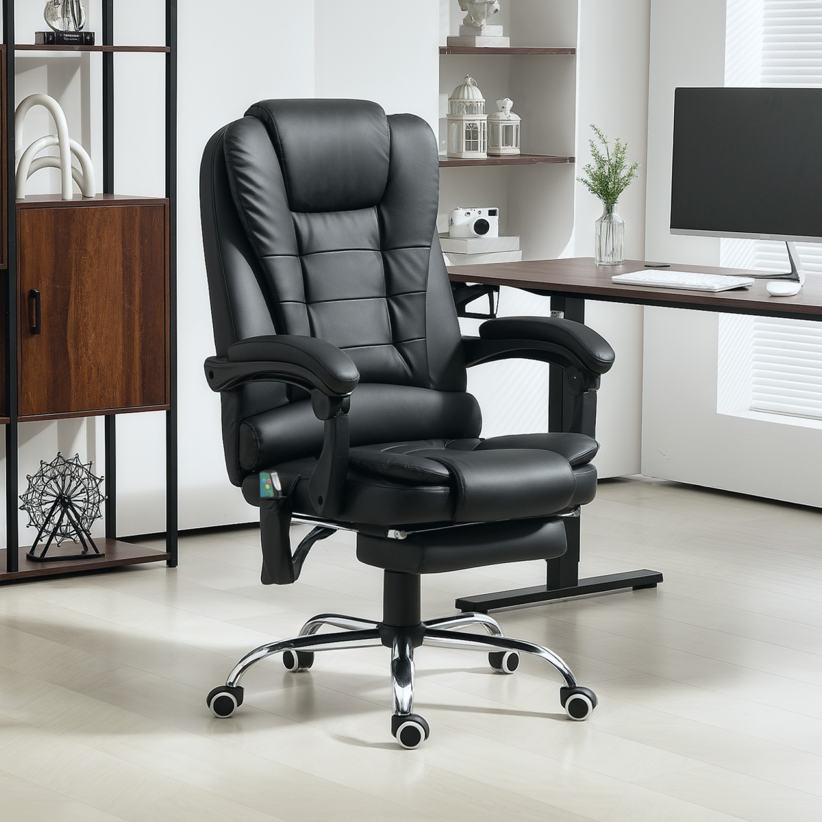 Vinsetto Heated Massage Office Chair with 6-Point Vibration, 135° Recline & Footrest – Black PU Leather