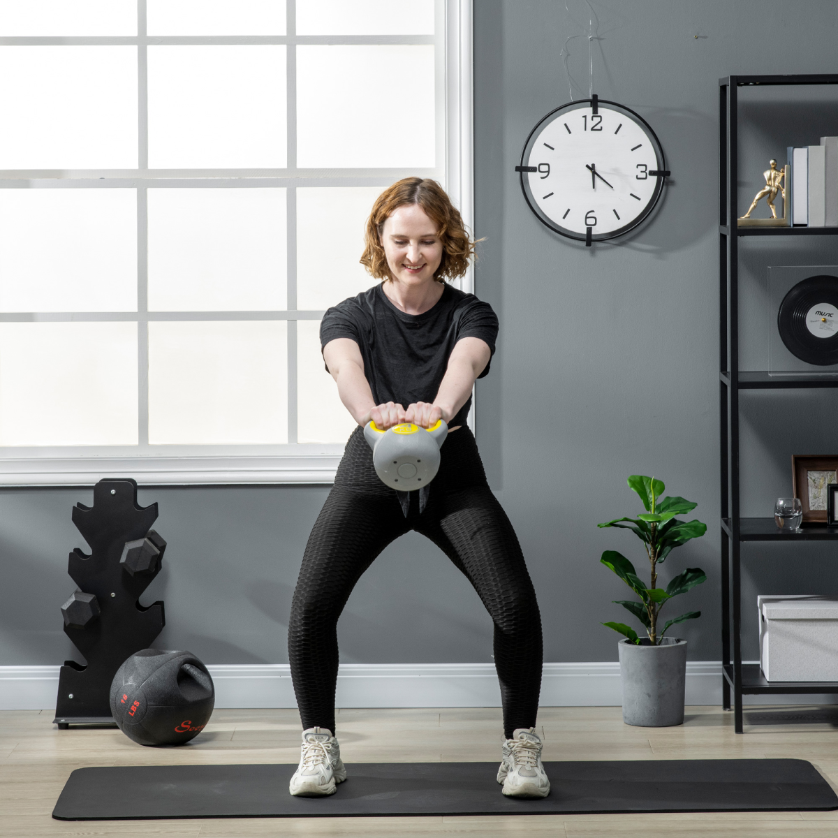 SPORTNOW 4kg Kettlebell with Wide Handle & Flat Base – Home Gym Strength Training Weight, Yellow and Grey