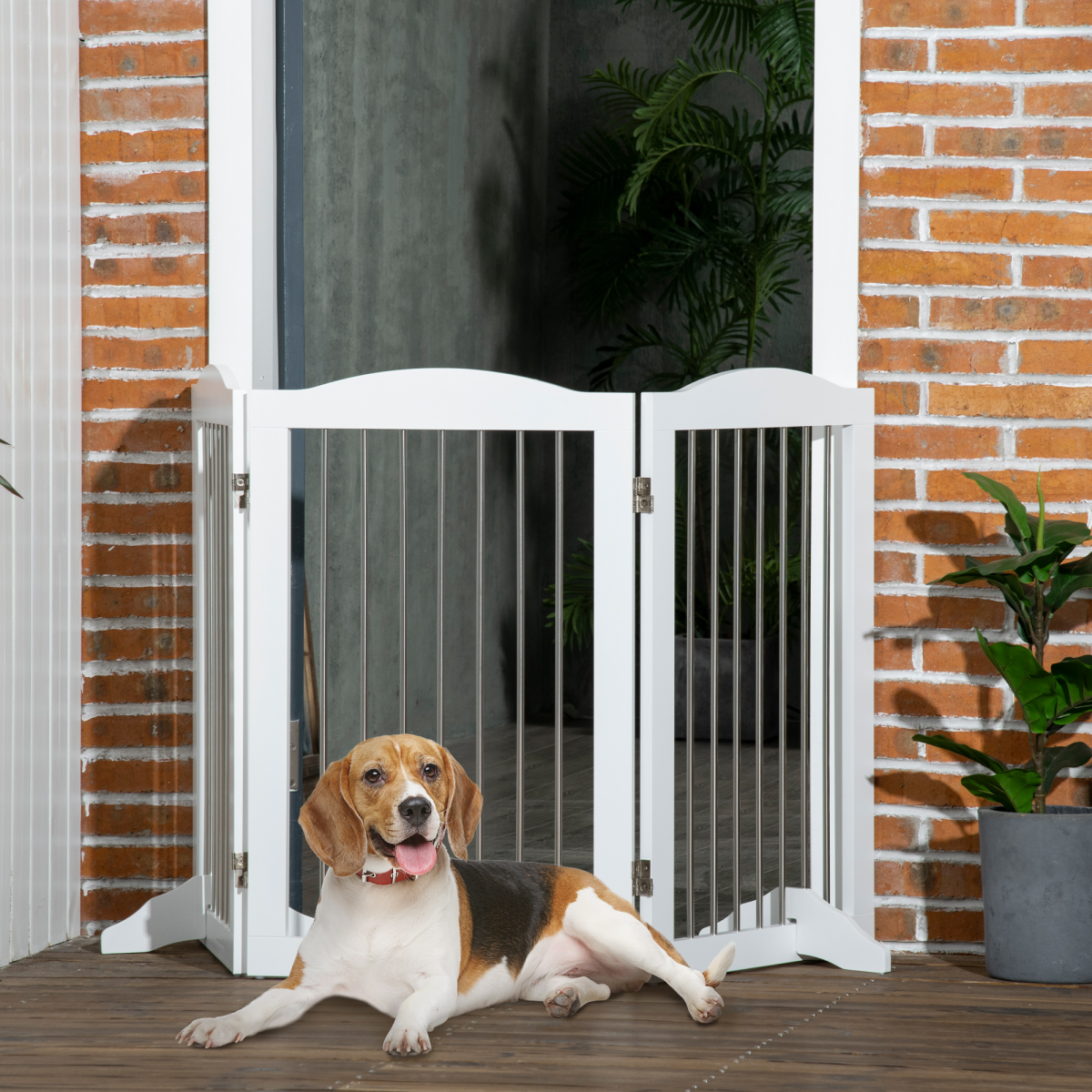 PawHut Foldable Dog Gate for Doorways, Stairs and Halls – Freestanding Pet Barrier, White