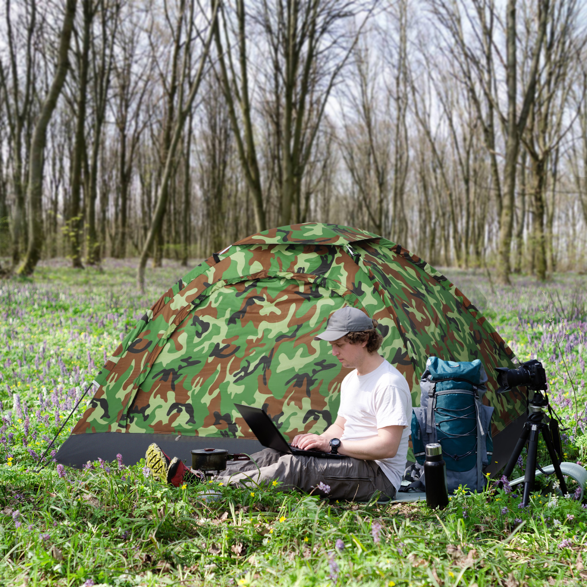 Outsunny 2 Person Dome Camping Tent with Mesh Windows & Storage Pocket – Hiking Tent, Multicoloured