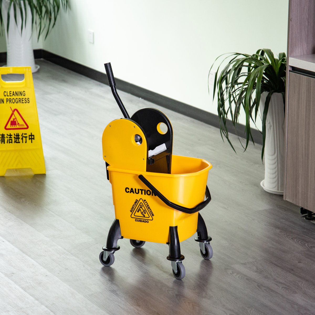 26L Mop Bucket with Wringer, Wheels & Metal Handle – Home & Commercial Cleaning, Yellow