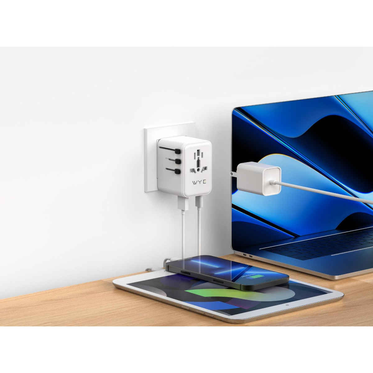 Wyeflux Universal Travel Adaptor with USB-A & USB-C Ports – 12W Output, 100-250V, White