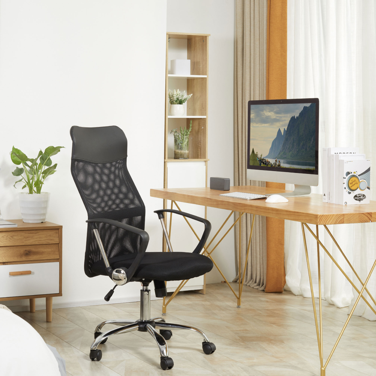 HOMCOM High Back Mesh Executive Office Chair with Faux Leather Top – Black Ergonomic Desk Chair