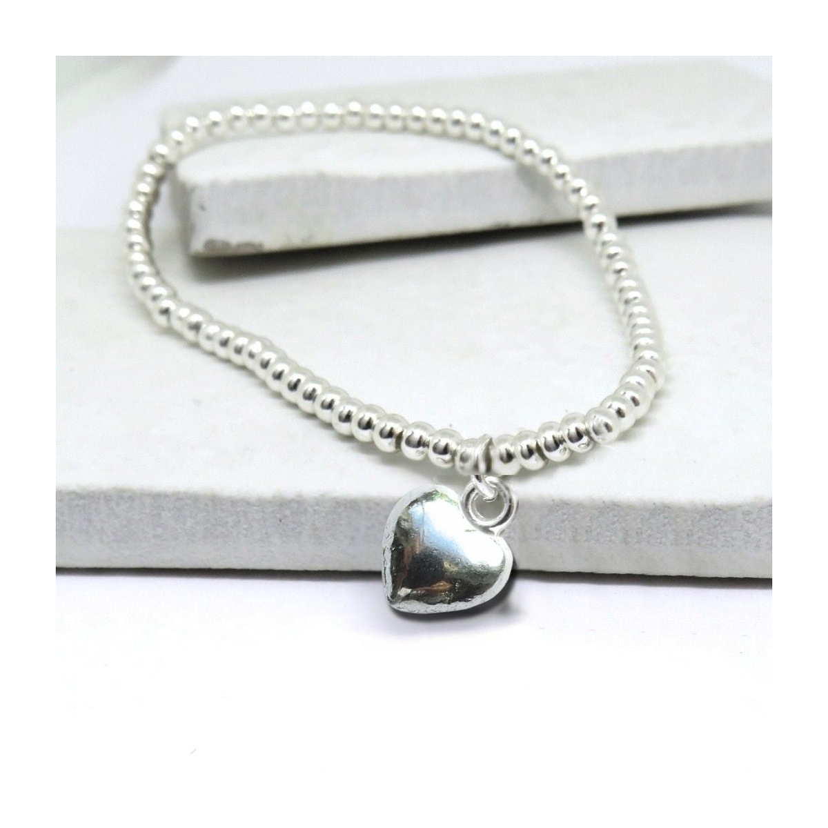 Aye Do Gifts Best Dog Mum Stretch Bracelet with Heart Charm and Message Card – Dog Lover Gift