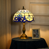 HOMCOM Stained Glass Table Lamp with E27 Fitting – Handcrafted Bedside Lamp for Bedroom, Blue and White