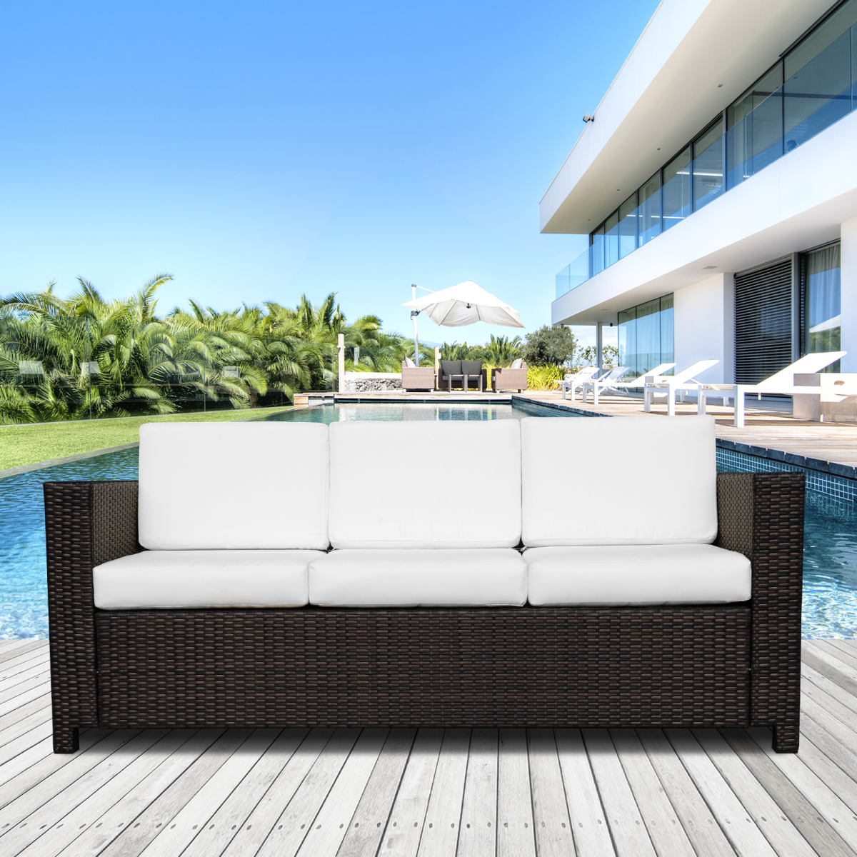 Outsunny Brown Rattan Sofa cushion detail