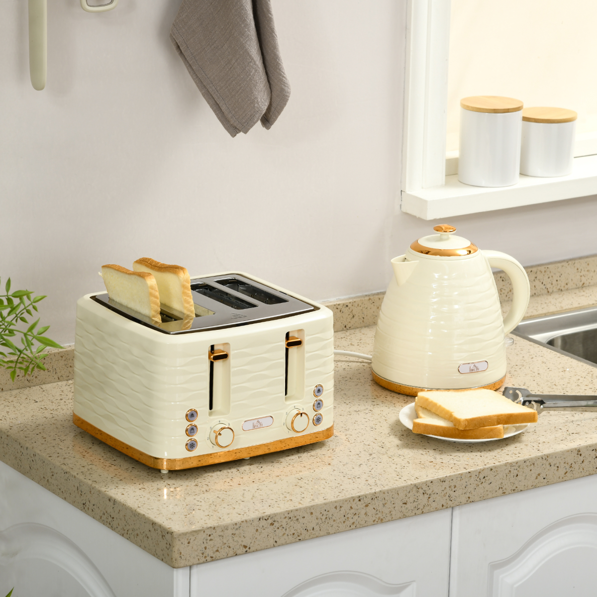 HOMCOM 1.7L Rapid Boil Kettle & 4-Slice Toaster Set – Pebbled Design Breakfast Set, Beige